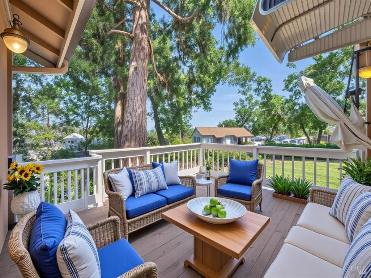 MLS #325040954 img 0