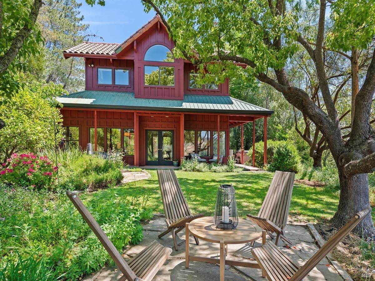 MLS #325041200 img 0