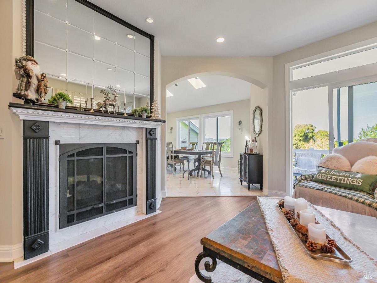 MLS #325041794 img 0