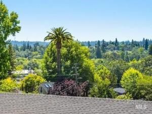 MLS #325042431 img 0