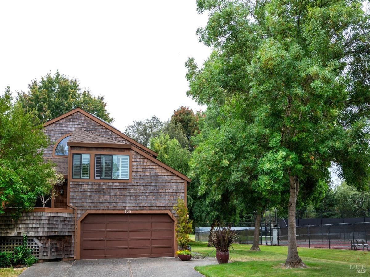 MLS #325042777 img 0