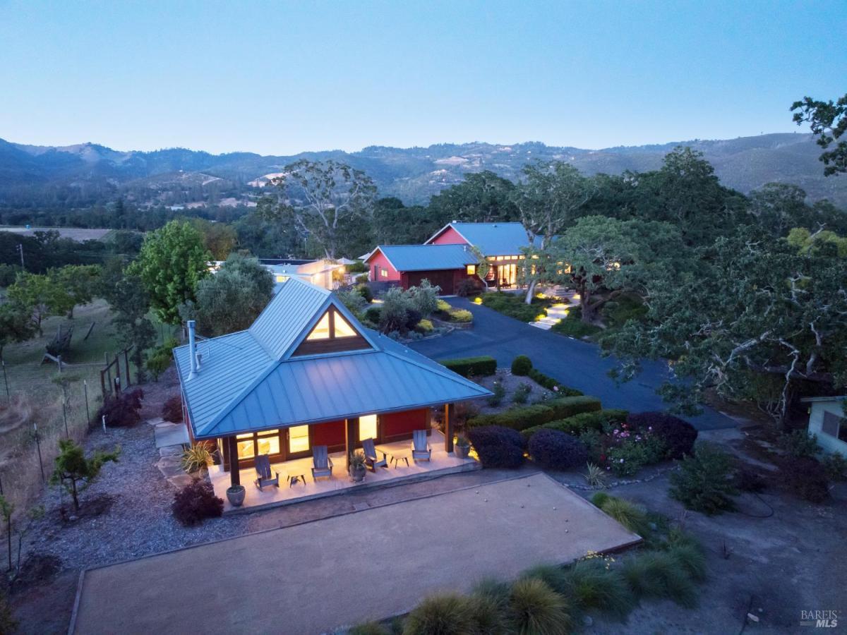 MLS #325043887 img 0