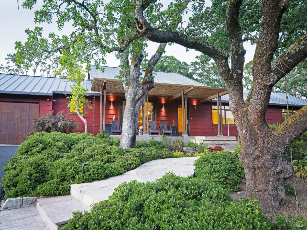 MLS #325043887 img 0