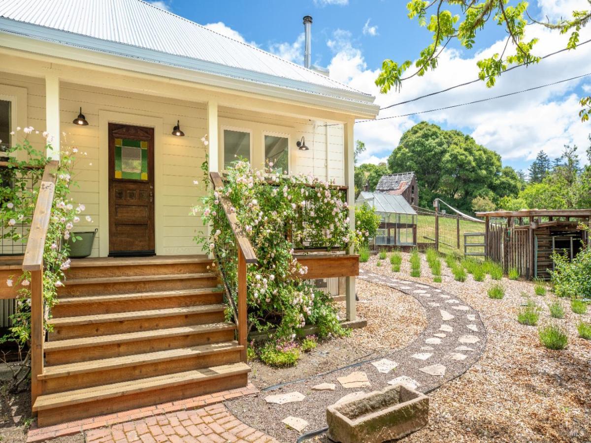 MLS #325044227 img 0