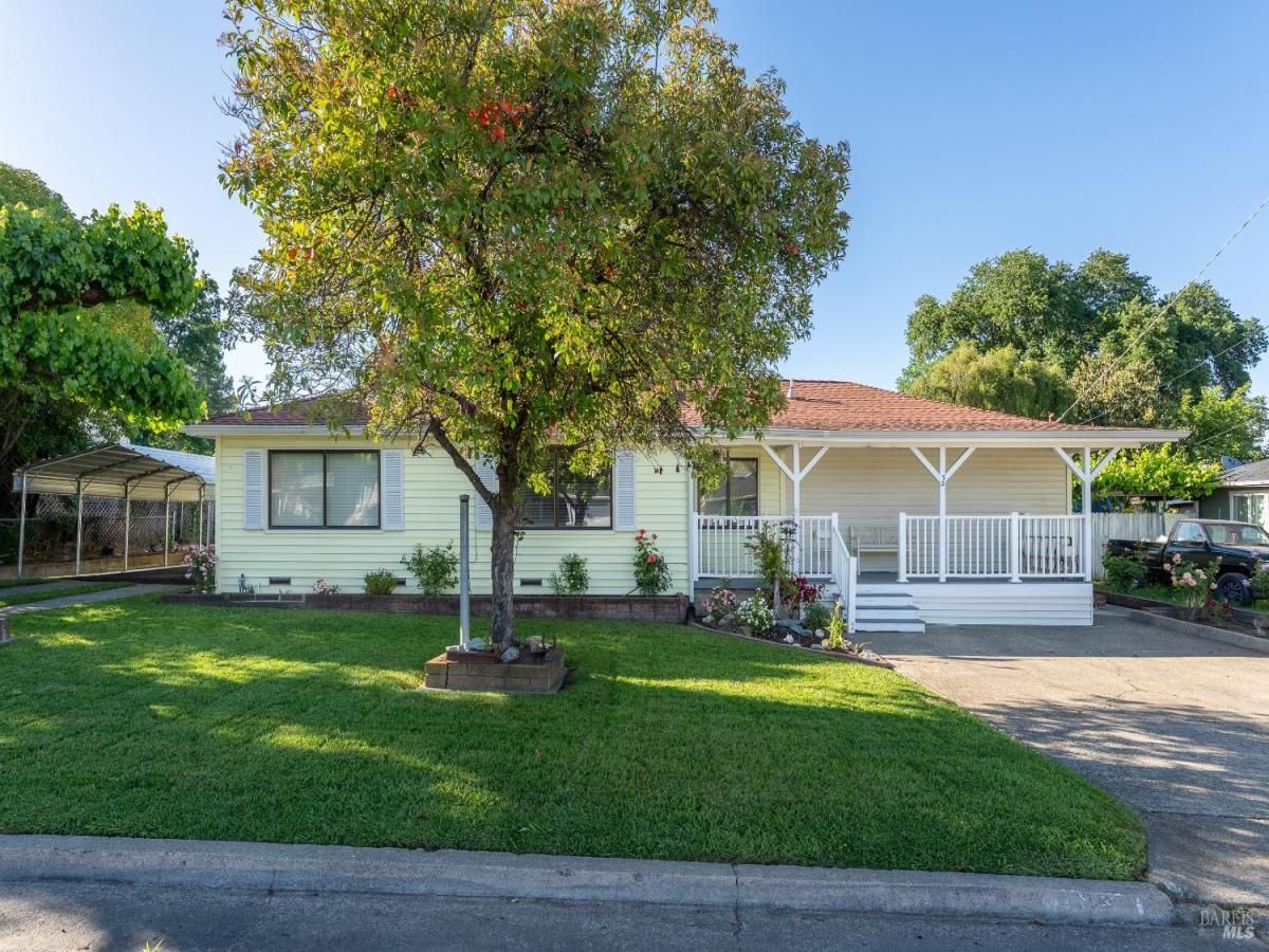 MLS #325044260 img 0