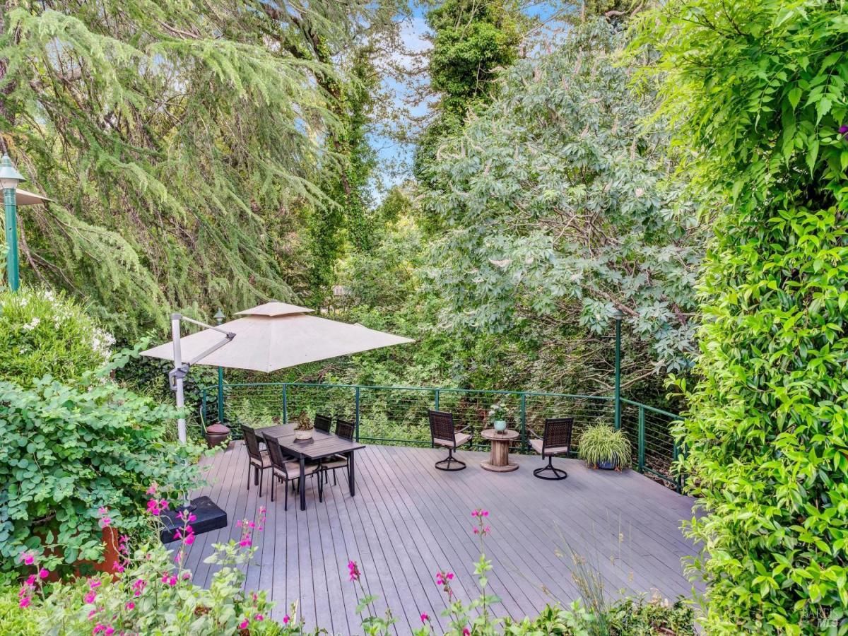 MLS #325044422 img 0