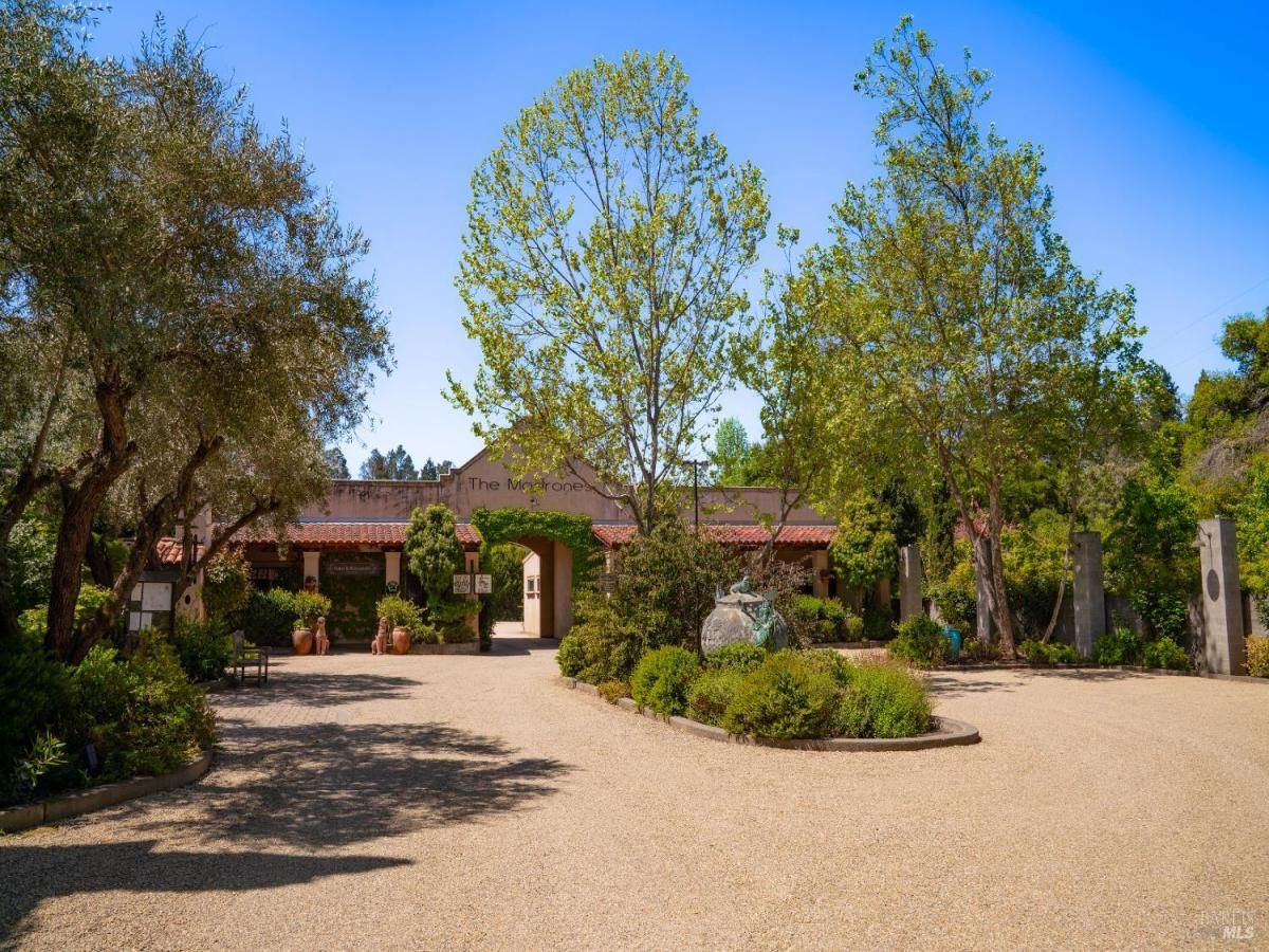 MLS #325044726 img 0