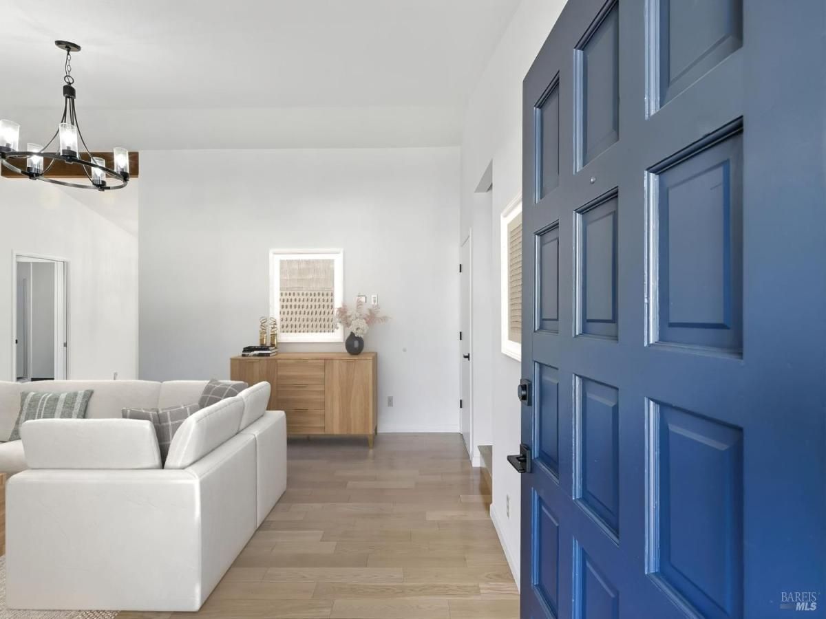 MLS #325044798 img 0