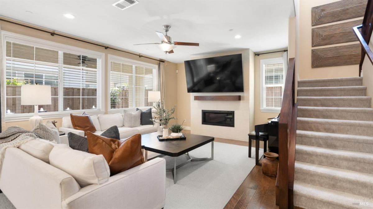 MLS #325046105 img 0