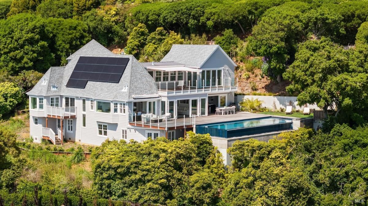 MLS #325046552 img 0