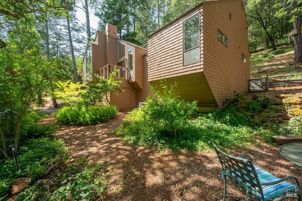 MLS #325048569 img 0