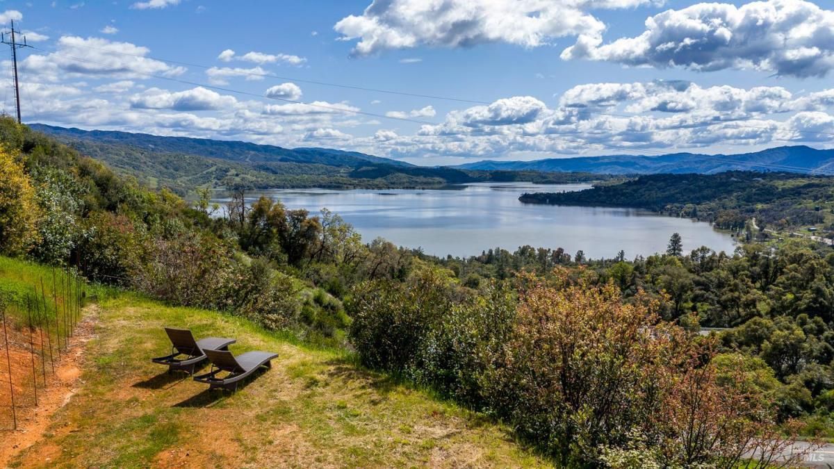 MLS #325049407 img 0