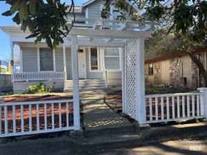 MLS #325050776 img 0