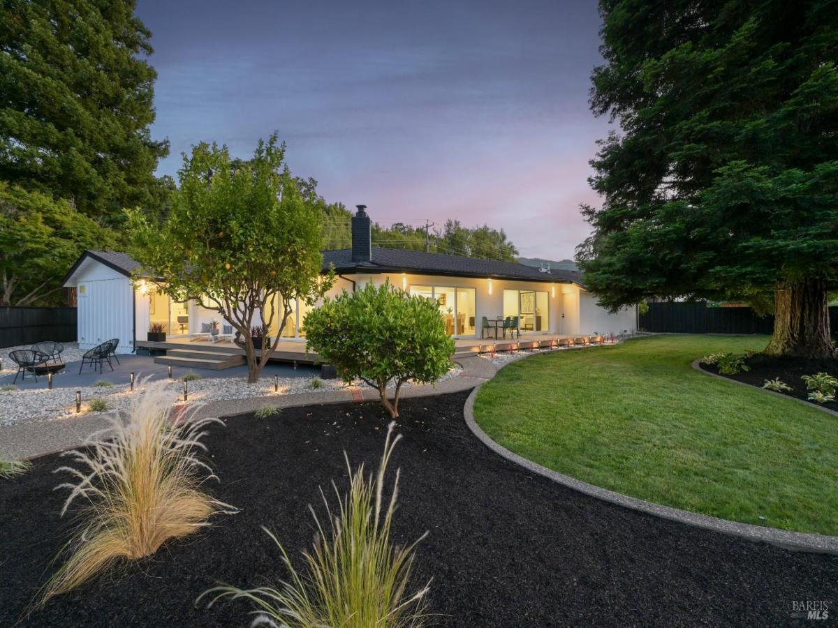 MLS #325051039 img 0