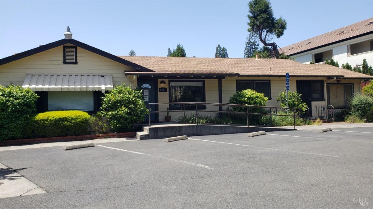 MLS #325052668 img 0