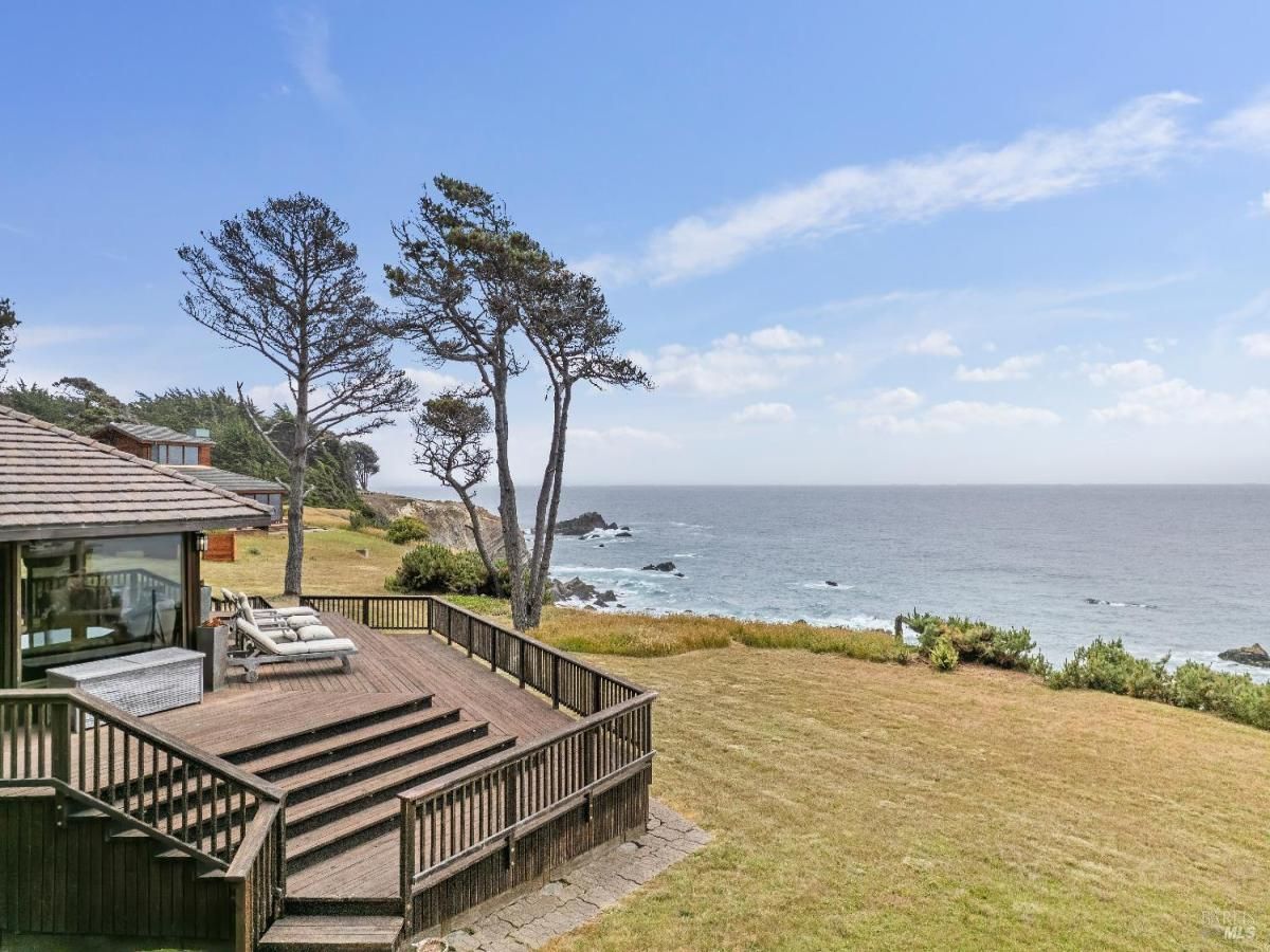 MLS #325053046 img 0