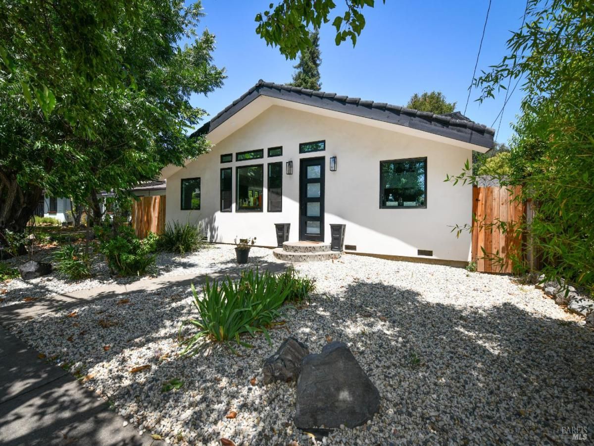 MLS #325053351 img 0