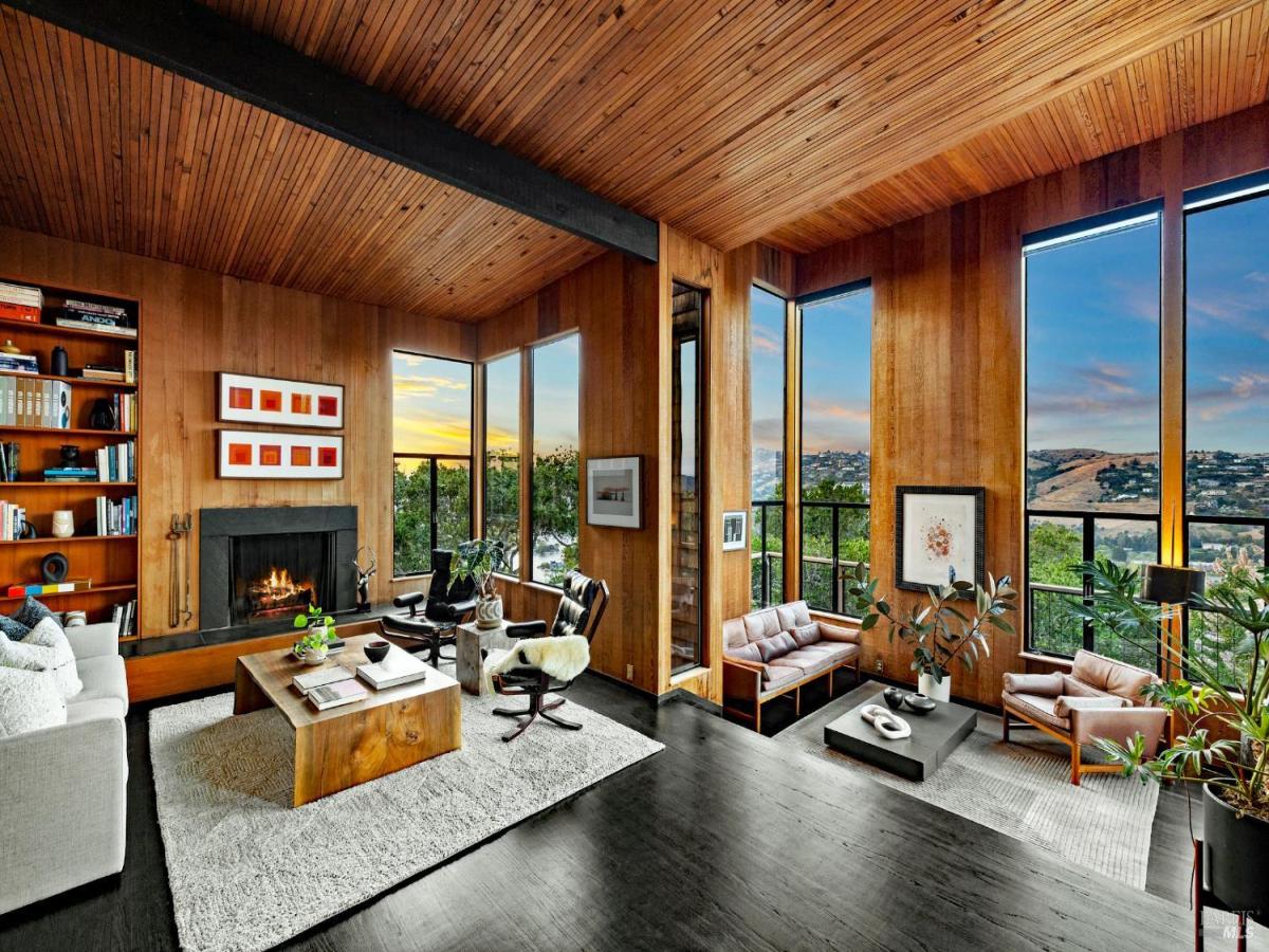 MLS #325053521 img 0