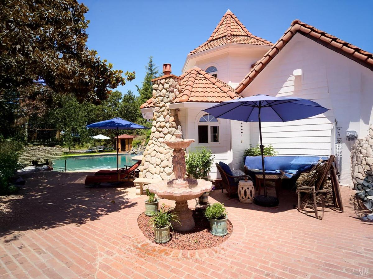 MLS #325053566 img 0