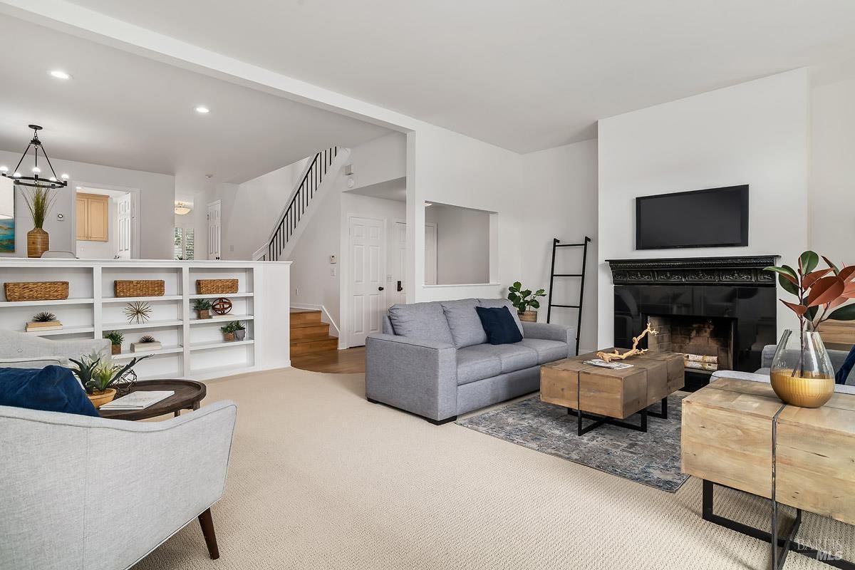 MLS #325054113 img 0