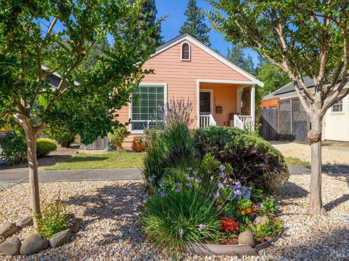 MLS #325054133 img 0