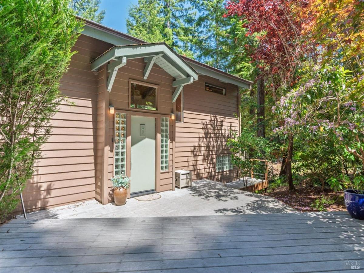 MLS #325054543 img 0