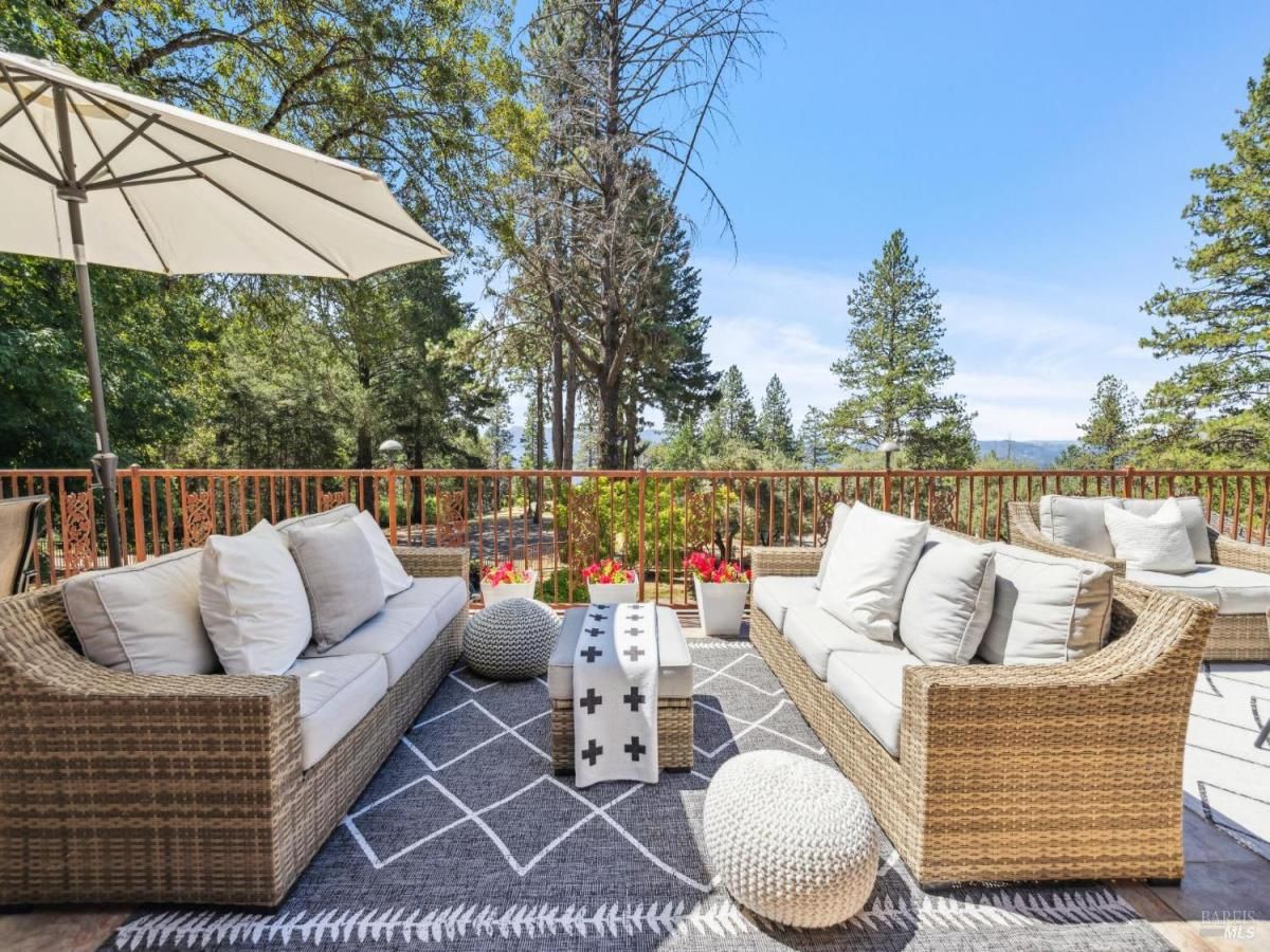 MLS #325056436 img 0