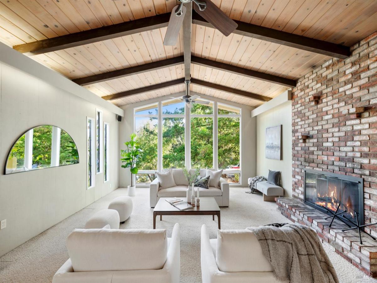 MLS #325056866 img 0