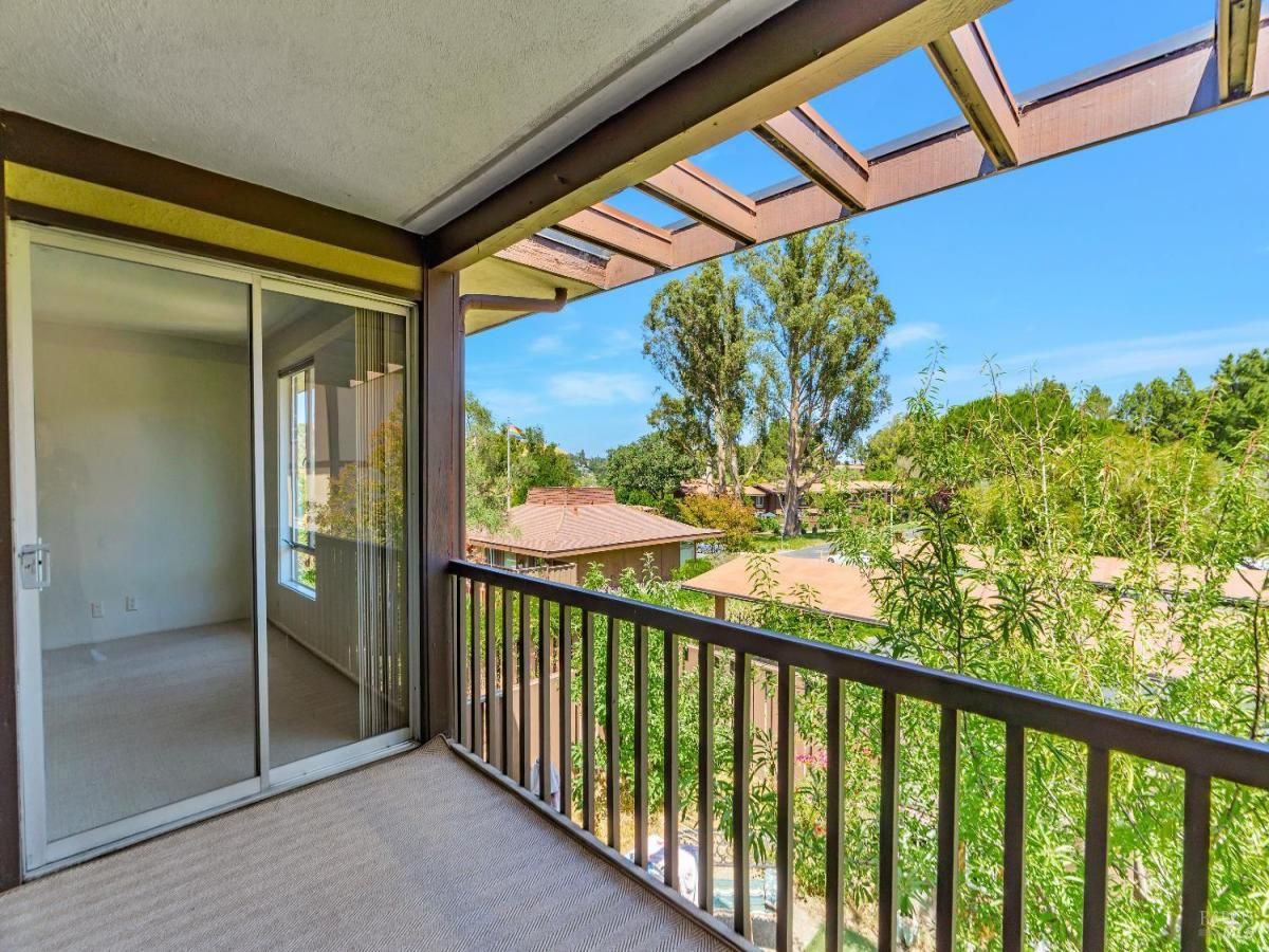 MLS #325057910 img 0