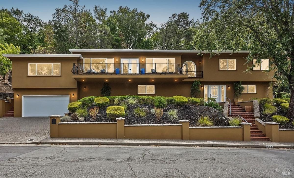 MLS #325057974 img 0