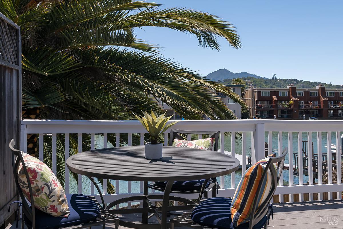 MLS #325058673 img 0