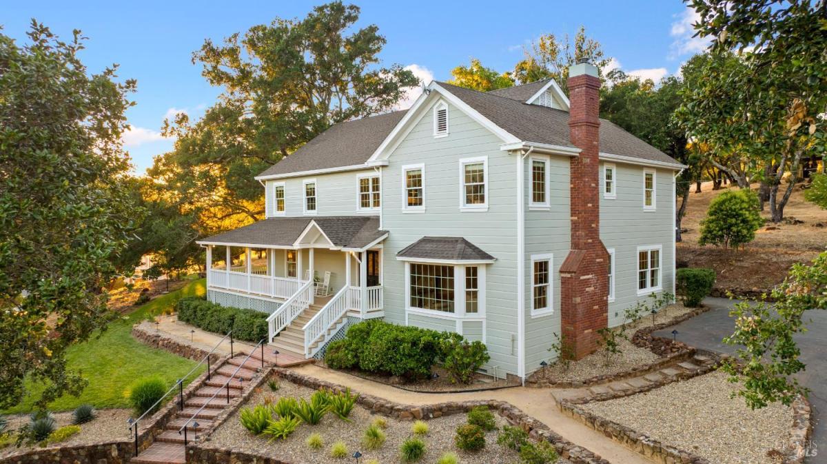 MLS #325058999 img 0