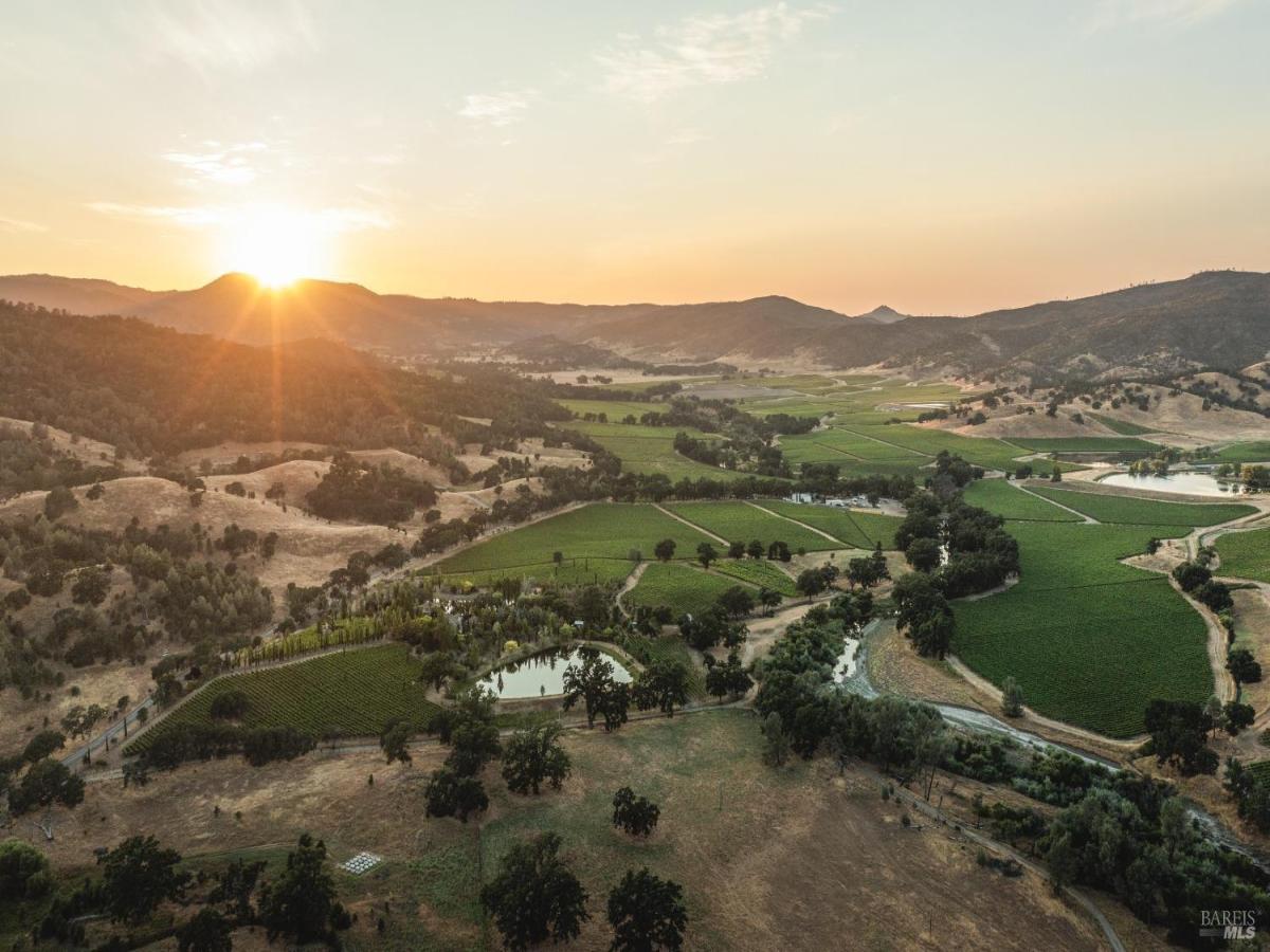 MLS #325059170 img 0