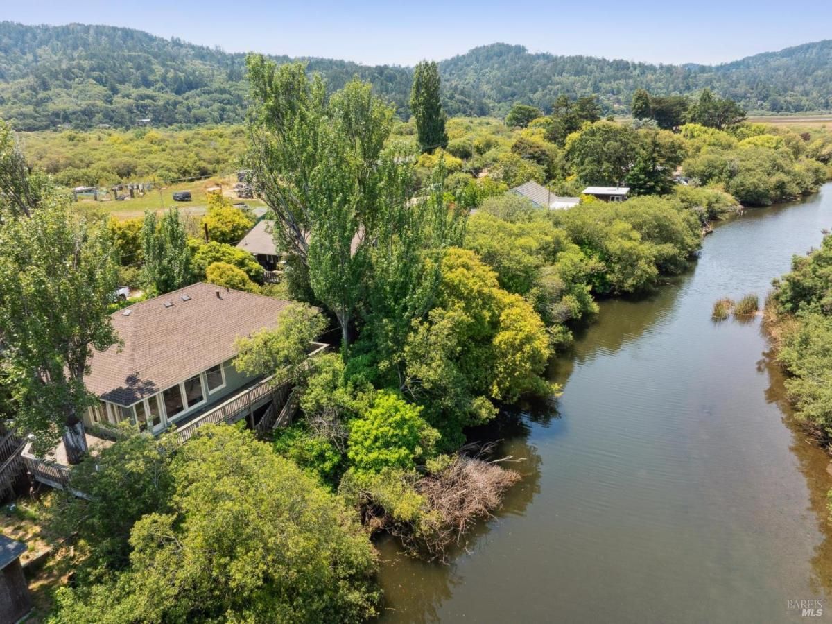 MLS #325059556 img 0