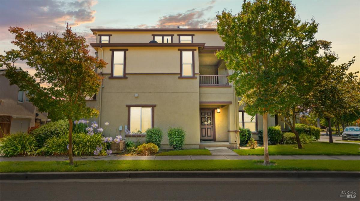 MLS #325059844 img 0