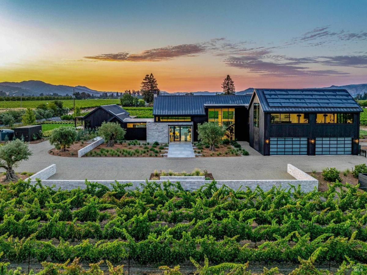 MLS #325059955 img 0