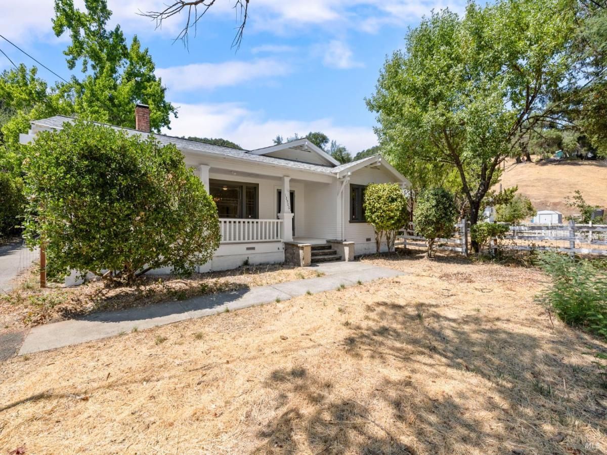 MLS #325060454 img 0