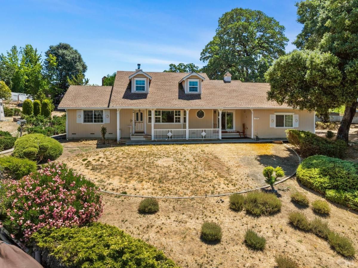 MLS #325060764 img 0