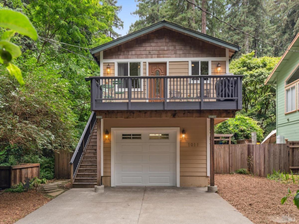 MLS #325060860 img 0