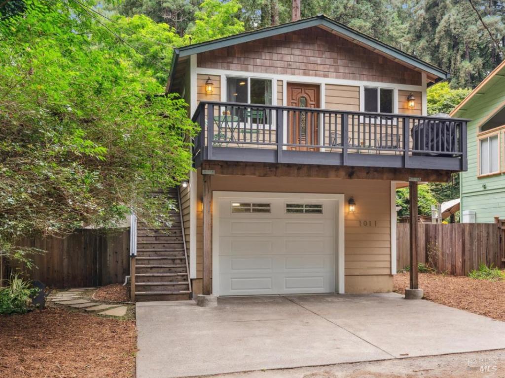 MLS #325060860 img 0