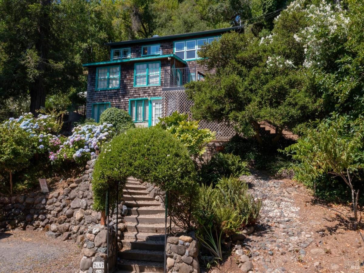 MLS #325060879 img 0