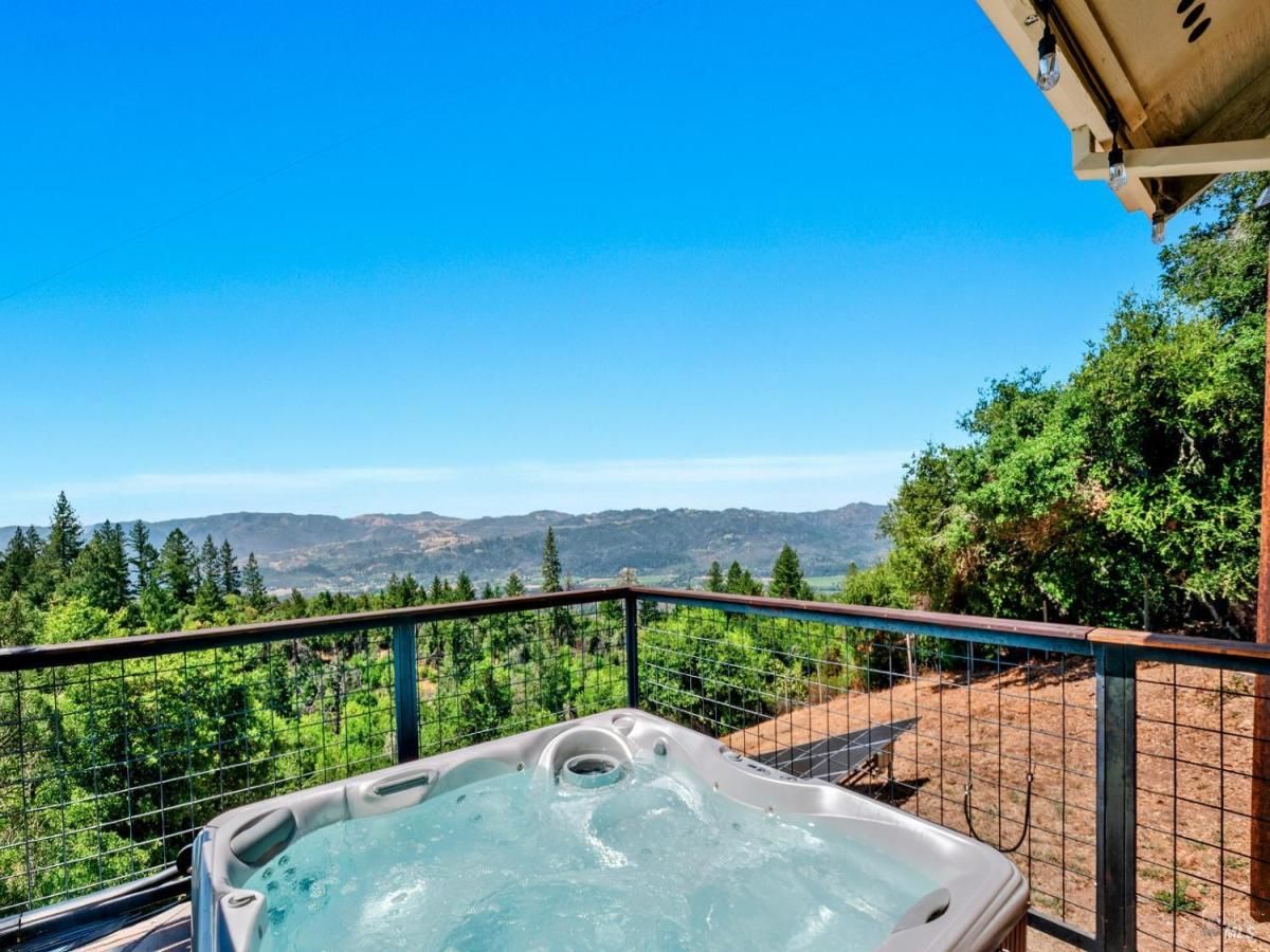 MLS #325061039 img 0