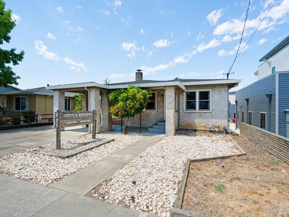 MLS #325061150 img 0