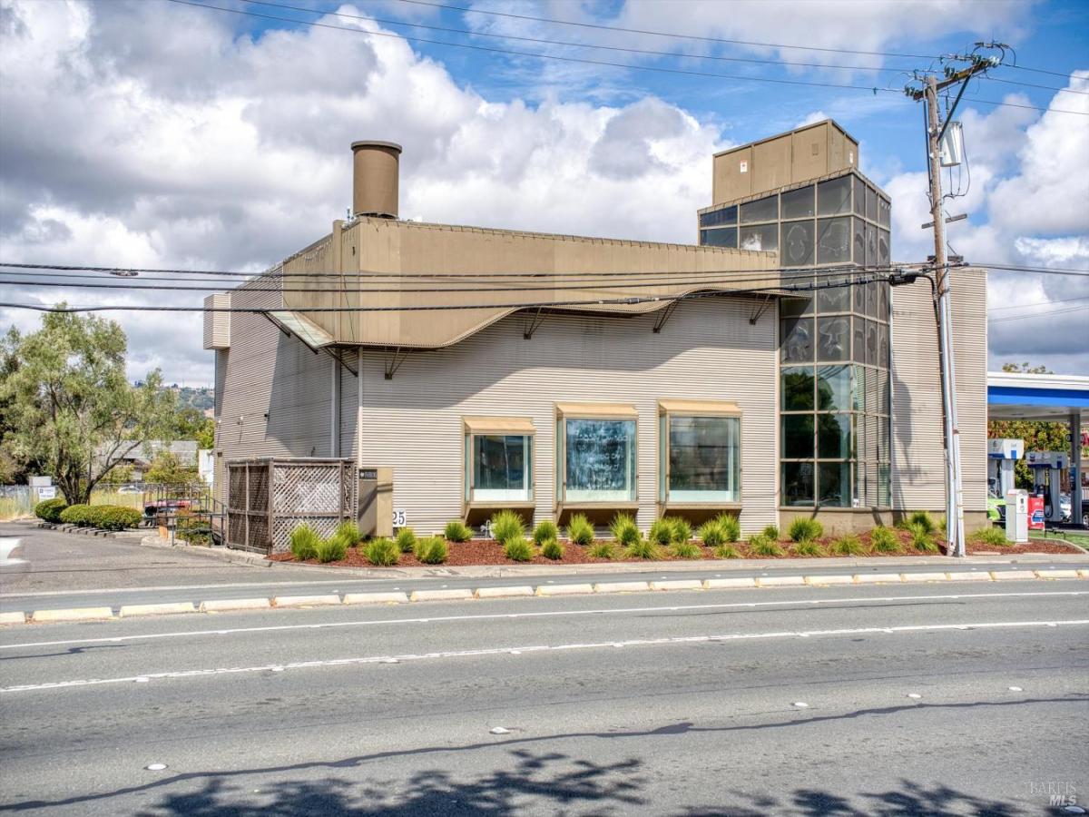 MLS #325061411 img 0