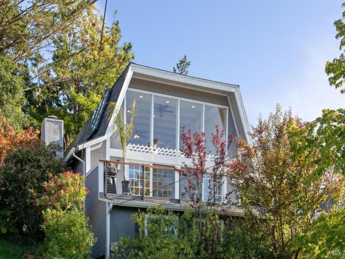 MLS #325061473 img 0