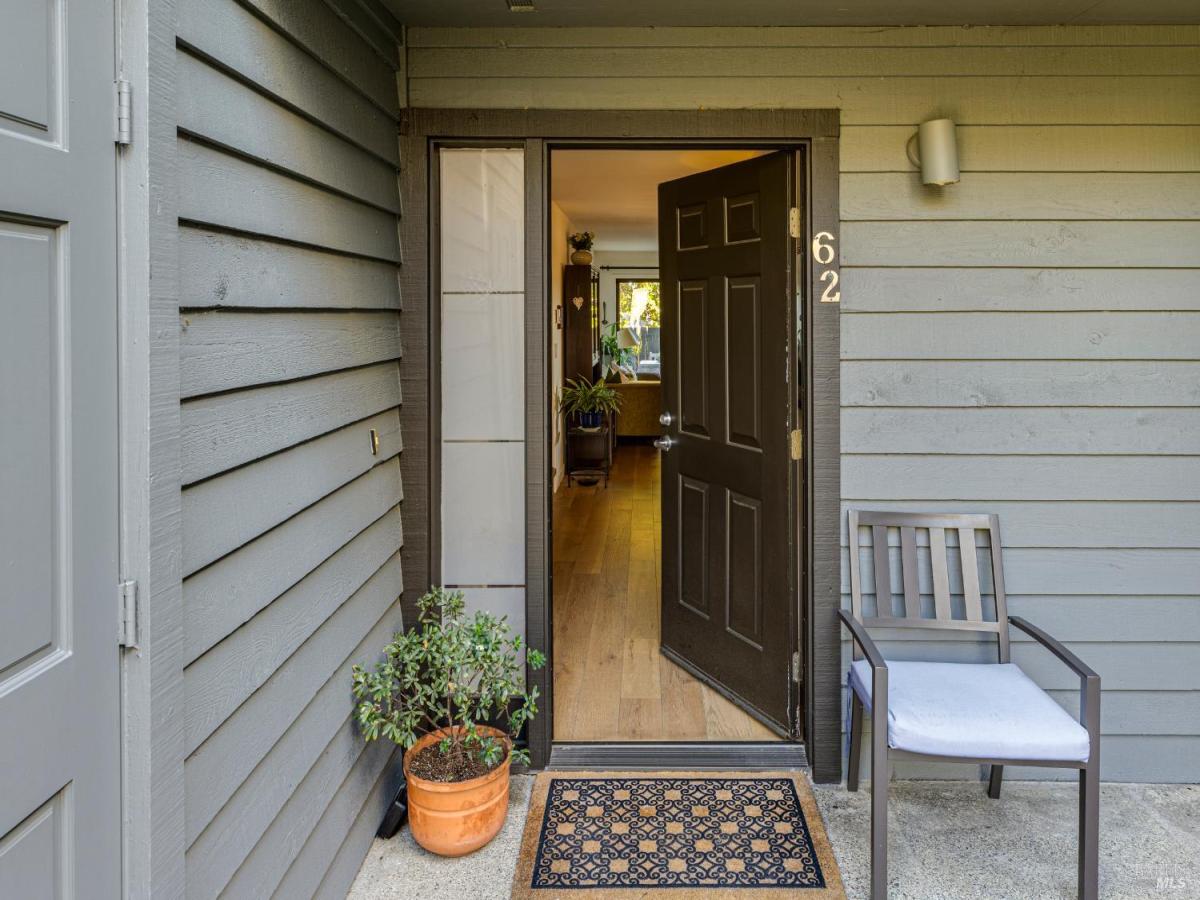 MLS #325061875 img 0