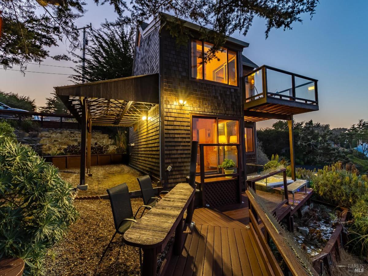 MLS #325061917 img 0