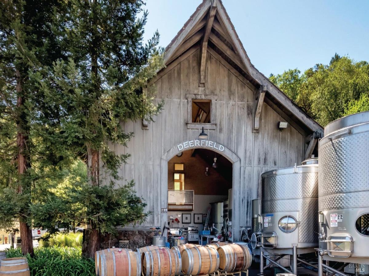 MLS #325061937 img 0