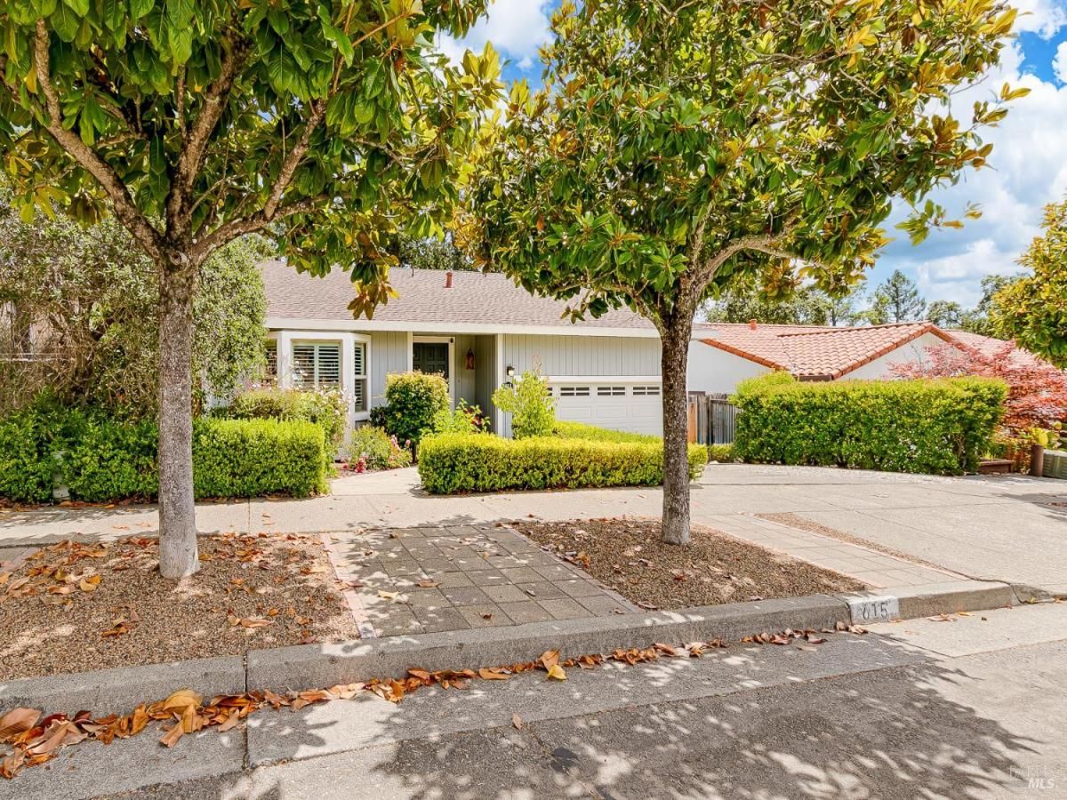 MLS #325062712 img 0