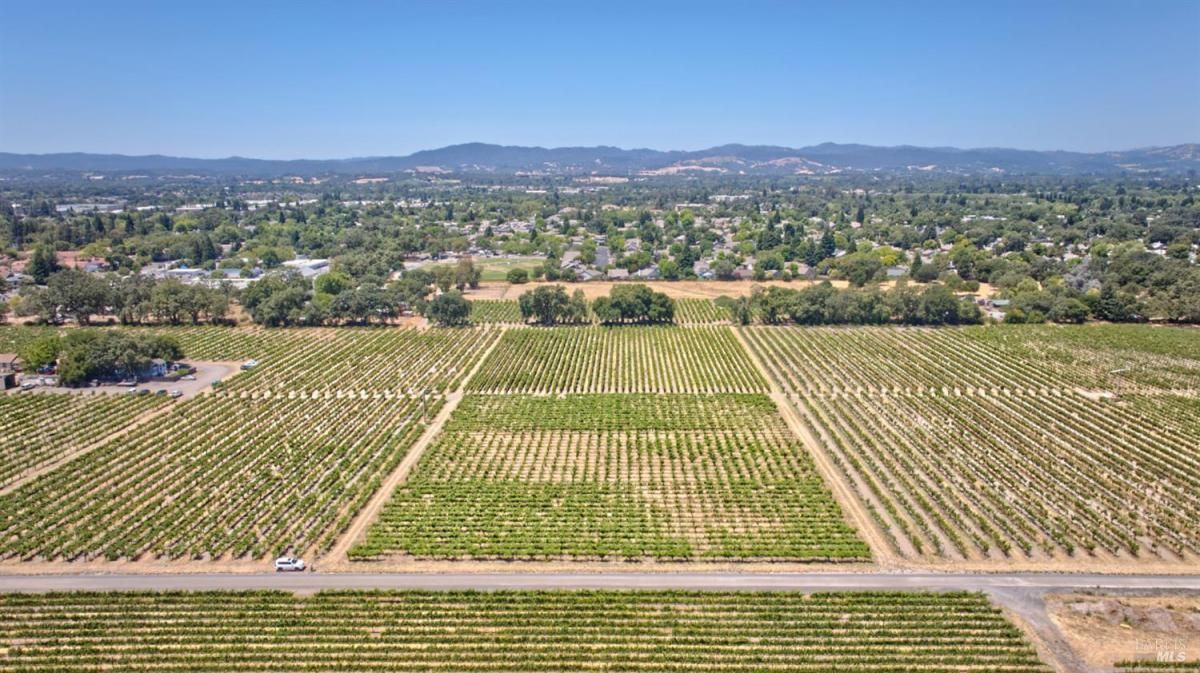 MLS #325065311 img 0